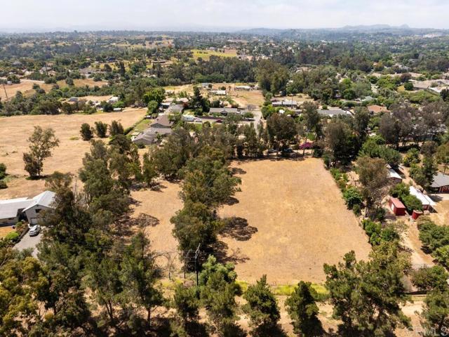 0 McDonald, Fallbrook CA: https://media.crmls.org/mediaz/ff7d1a6f-031e-48cc-b1b9-babbb1e997bd.jpg