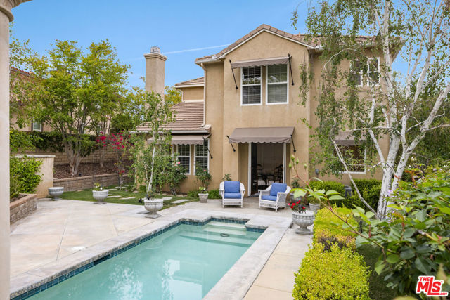 26841 Greenleaf Court, Valencia CA: https://media.crmls.org/mediaz/ff7e1606-1842-4e4c-884a-53e802ad7836.jpg