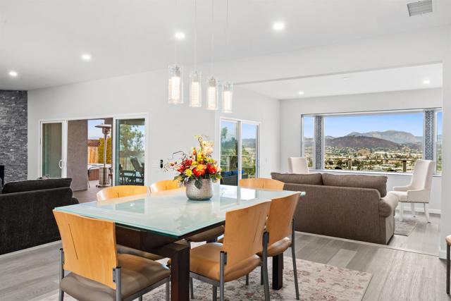 Detail Gallery Image 8 of 40 For 361 Murray Dr, El Cajon,  CA 92020 - 3 Beds | 3/1 Baths