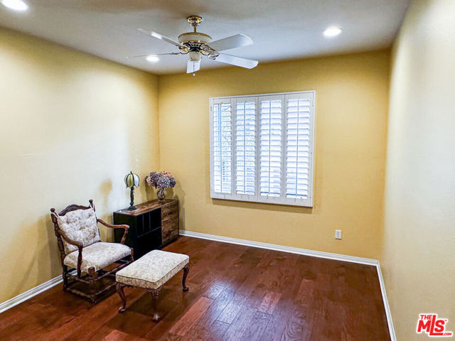 5338 Via Dolores, Newbury Park CA: https://media.crmls.org/mediaz/ff7e696e-158c-4a93-b5c4-cdde075c57d7.jpg