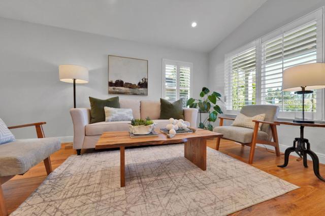 865 Valley Oak Drive, Hollister CA: https://media.crmls.org/mediaz/ff808fc6-4482-415a-aef9-82efae5f85e0.jpg