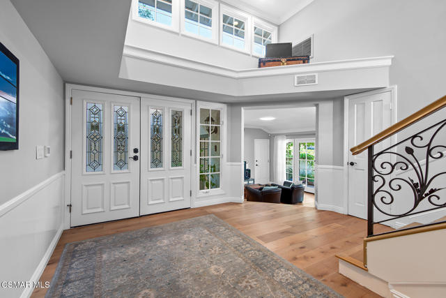 4498 Rayburn Street, Westlake Village CA: https://media.crmls.org/mediaz/ff809331-5fbd-45c2-bd6f-08e0030cc612.jpg