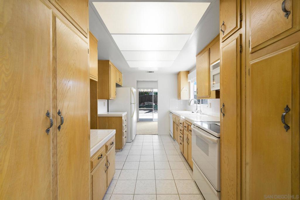 16371 Bernardo Oaks Dr - photo 14