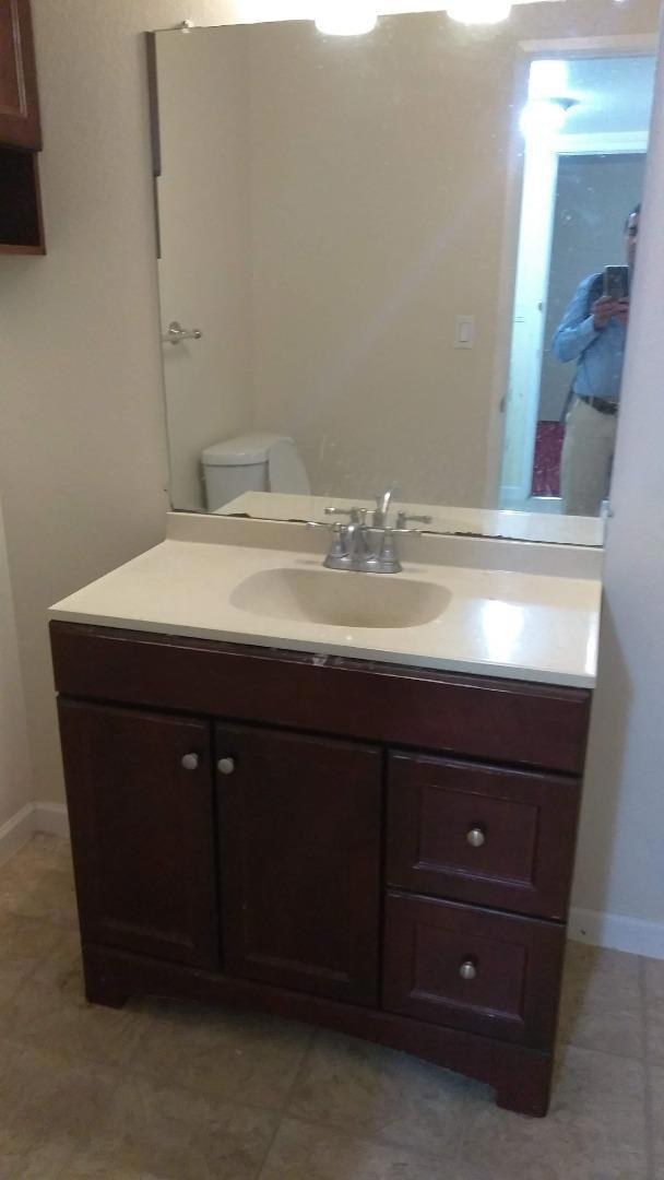 902 G Street, Union City CA: https://media.crmls.org/mediaz/ff82de5c-f48f-4bbf-858a-7cc6bc6fc1ac.jpg
