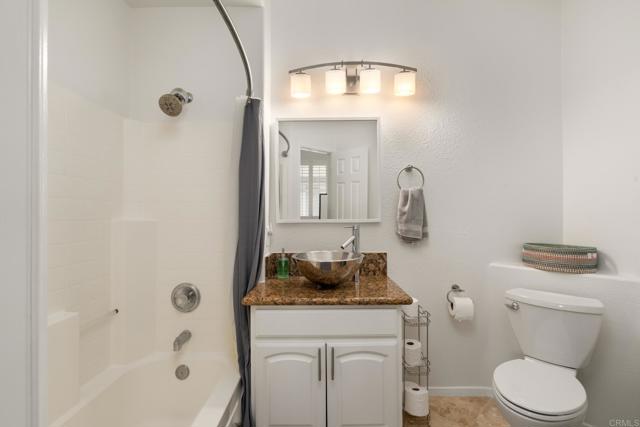 Detail Gallery Image 17 of 29 For 382 Carmel Creeper Pl, Encinitas,  CA 92024 - 2 Beds | 2/1 Baths
