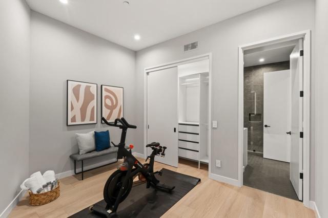 90 Crescent Drive, Palo Alto CA: https://media.crmls.org/mediaz/ff837b5a-e923-42e6-8c6b-dab1fc4ae8ea.jpg