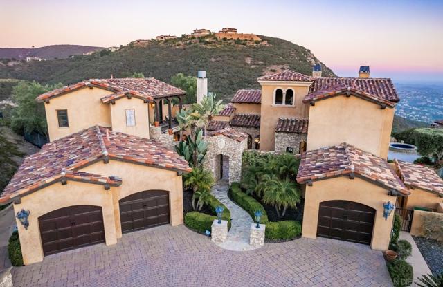 18113 El Brazo, Rancho Santa Fe CA: https://media.crmls.org/mediaz/ff846e3a-a8a9-41e5-a7c4-4b80fd3c78d7.jpg