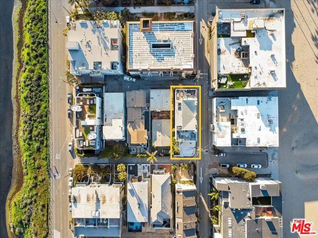 Image 47 of 58 For 14 Mast Street