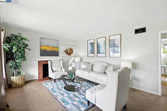 1677 Johnson St, San Leandro CA: https://media.crmls.org/mediaz/ff84b3ca-62a9-458b-95f1-9abd47b72314.jpg