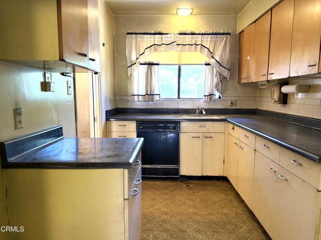 Detail Gallery Image 5 of 17 For 4024 Monterey Rd, Los Angeles,  CA 90032 - 3 Beds | 2 Baths