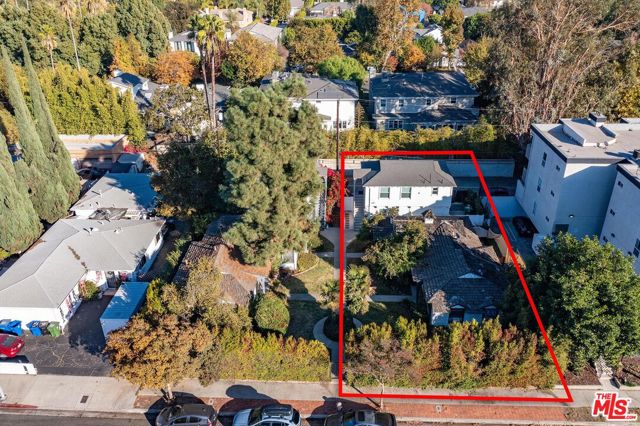 4522 Laurel Canyon Boulevard photo 2