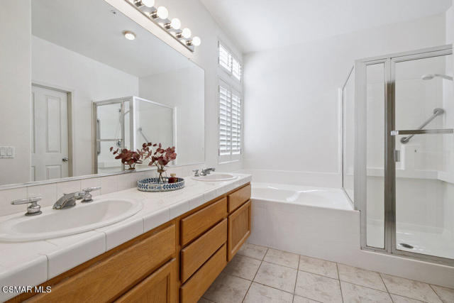 7744 Hayward Street, Ventura CA: https://media.crmls.org/mediaz/ff862897-6f80-4356-a957-7c9b1c8c48b2.jpg