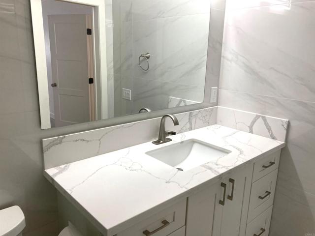 Detail Gallery Image 40 of 43 For 4566 Cove Dr #D,  Carlsbad,  CA 92008 - 2 Beds | 2 Baths