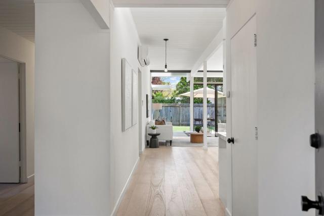 986 Loma Verde Avenue, Palo Alto CA: https://media.crmls.org/mediaz/ff8abafe-7404-4872-be1d-26378166e8d5.jpg