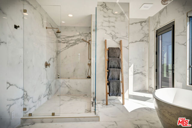5944 Filaree, Malibu CA: https://media.crmls.org/mediaz/ff8b15a0-8433-4695-9503-0f9b57d15f4f.jpg