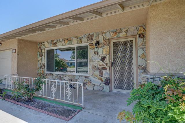 1161 W Westmont Ave, Hemet CA: https://media.crmls.org/mediaz/ff8bacc3-f72e-4650-b54e-6b38f91cc5cf.jpg