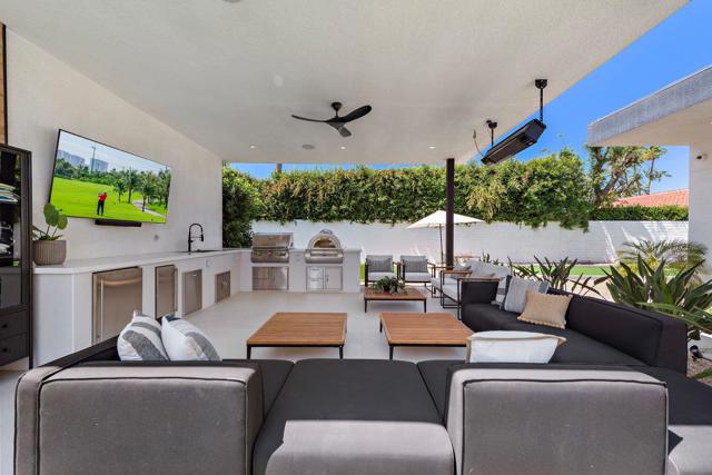 43421 Joshua Road, Rancho Mirage CA: https://media.crmls.org/mediaz/ff8c1ea0-da64-4e13-8fdb-5789f587c6fb.jpg