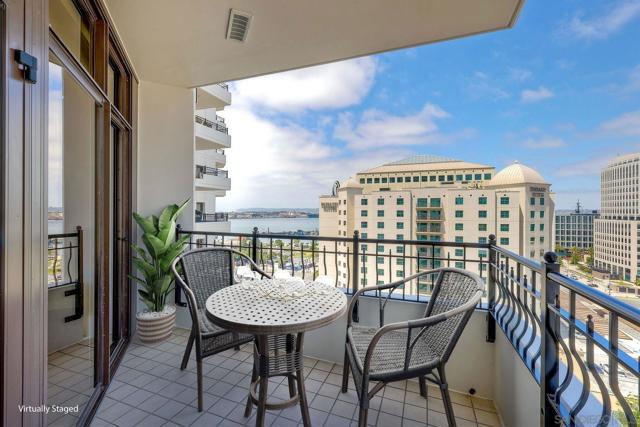 700 W Harbor Dr, San Diego CA: https://media.crmls.org/mediaz/ff8c46e1-02df-4b19-a5c9-3916c17168cf.jpg