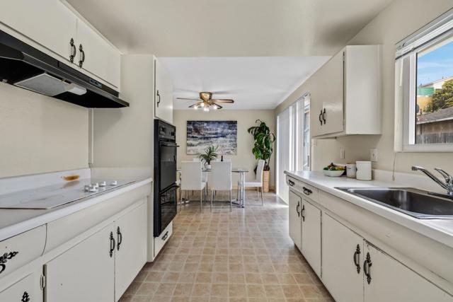 3501 Longview Drive, San Bruno CA: https://media.crmls.org/mediaz/ff8cc887-0db4-4489-9dda-daccec426e55.jpg