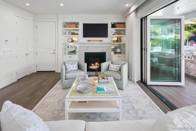 552 G Avenue, Coronado CA: https://media.crmls.org/mediaz/ff8d63b2-1b94-4e14-ba94-a5fa6e09b504.jpg