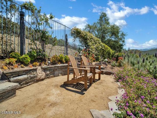 5455 Via Olas, Newbury Park CA: https://media.crmls.org/mediaz/ff8e56bf-0df8-4991-842f-ea95da97ff6c.jpg