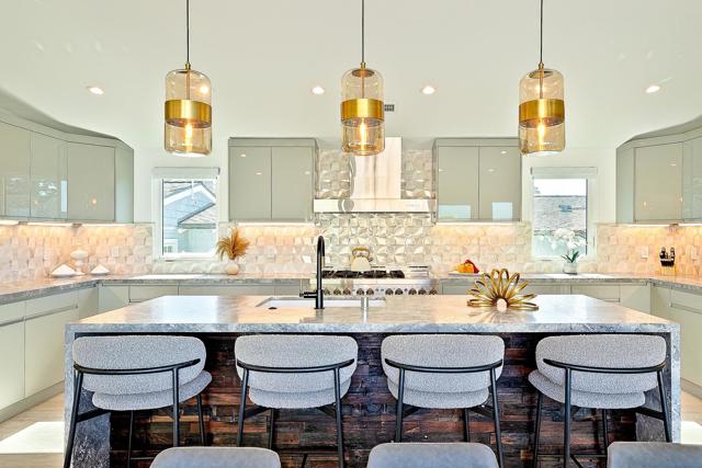 303 Sea Lane, La Jolla CA: https://media.crmls.org/mediaz/ff8e9d09-efad-4780-b0ed-f7b3711f657a.jpg