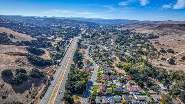 20090 Portola Drive, Salinas CA: https://media.crmls.org/mediaz/ff900d95-2613-4ecb-a541-aa762107d129.jpg