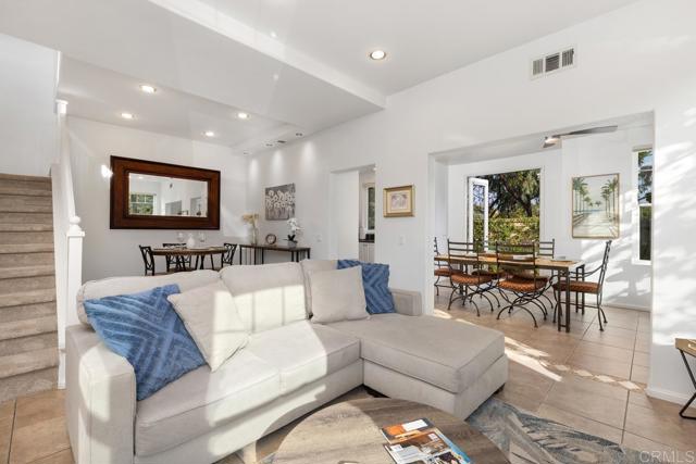 Detail Gallery Image 2 of 38 For 12415 Ruette Alliante, San Diego,  CA 92130 - 4 Beds | 2/1 Baths