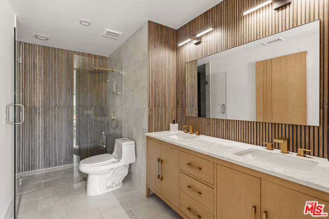 2031 Channelford Road photo 21