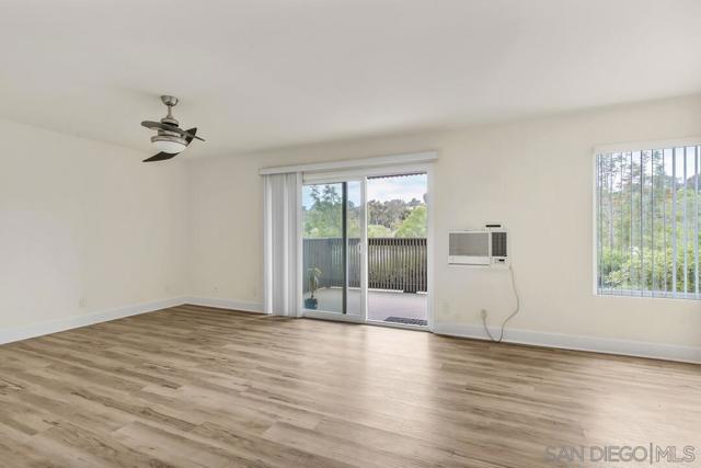 8640 Via Mallorca, La Jolla CA: https://media.crmls.org/mediaz/ff940442-7560-44b7-9673-12f489ad6f0f.jpg