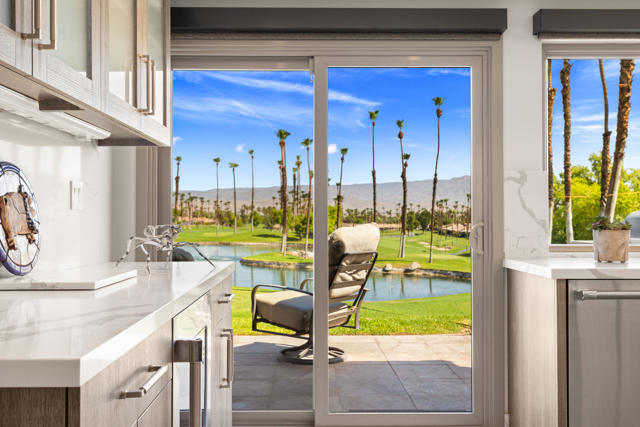 76064 Honeysuckle Drive, Palm Desert, CA 92211