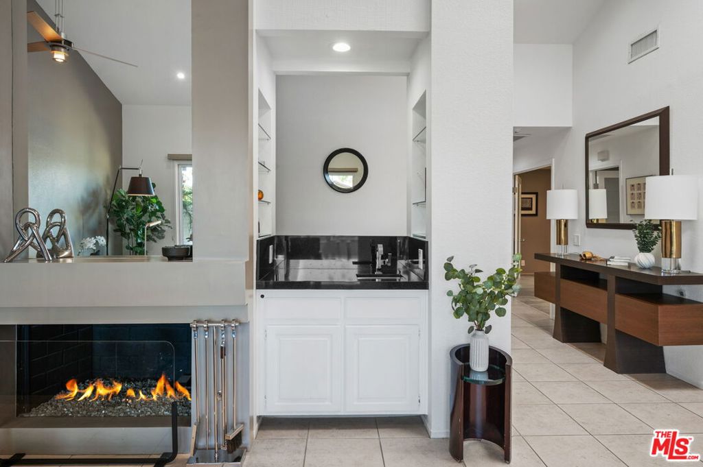 MLS #25612727 image #2