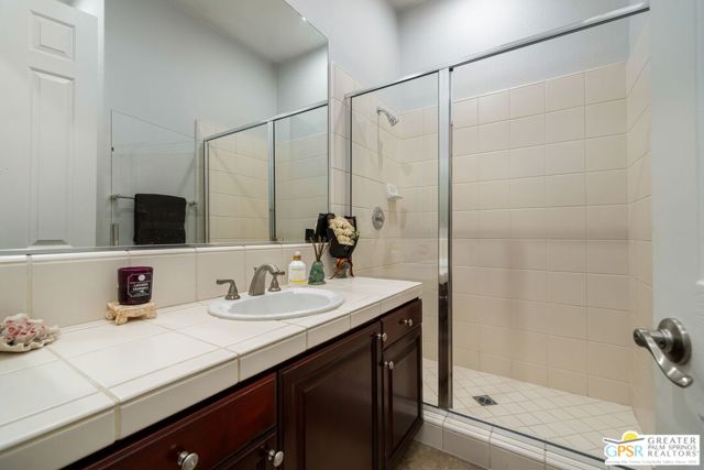 47925 Via Livorno, La Quinta CA: https://media.crmls.org/mediaz/ff94d8f0-b566-4774-8ab7-8f39ca0211a4.jpg