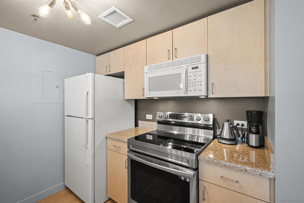 425 Beech - photo 3