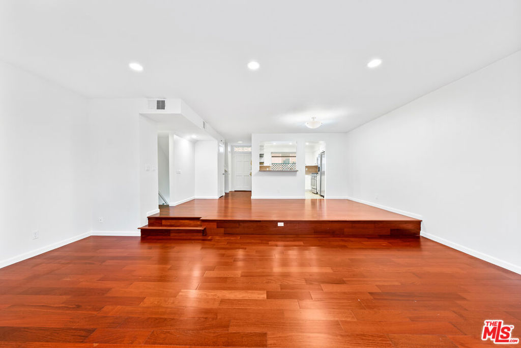 1132 19th Street 3, Santa Monica, CA 90403
