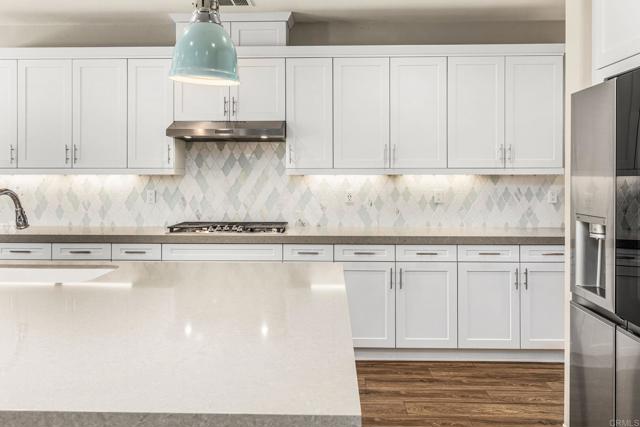 Detail Gallery Image 4 of 52 For 2880 Livery Pl, Escondido,  CA 92029 - 5 Beds | 4 Baths