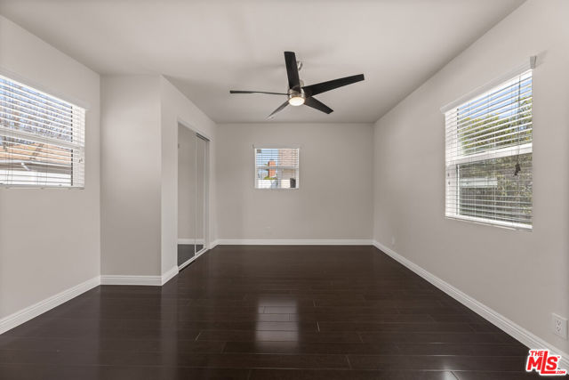 6130 Flores Avenue, Los Angeles CA: https://media.crmls.org/mediaz/ff96cc71-cf69-4930-86f4-3faf696c13a3.jpg