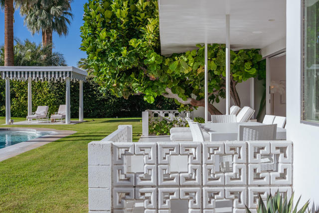 2622 S Calle Palo Fierro, Palm Springs, CA 92264