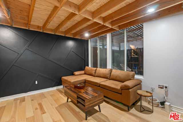 312 W 5th Street, Los Angeles CA: https://media.crmls.org/mediaz/ff97525d-87d4-41b9-9458-ef36f9659428.jpg