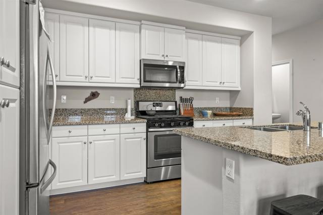 Detail Gallery Image 15 of 42 For 522 Heron Ln, Imperial Beach,  CA 91932 - 3 Beds | 2 Baths