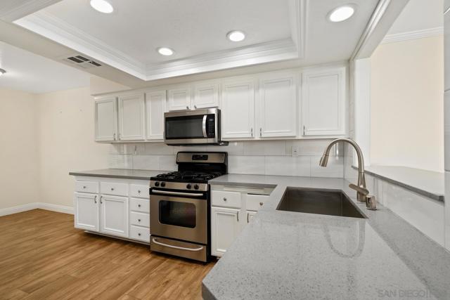 Image 6 of 26 For 190 Bautista Ct  89