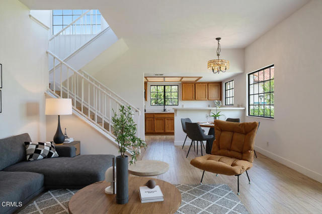 168 Courtyard Drive, Port Hueneme CA: https://media.crmls.org/mediaz/ff97f97d-ae42-4407-bcb2-641b74aad42e.jpg