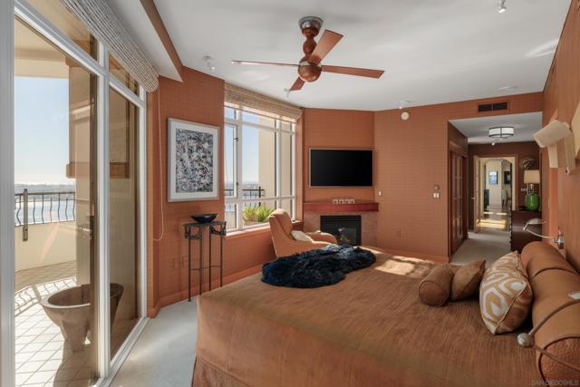 700 W Harbor Dr, San Diego CA: https://media.crmls.org/mediaz/ff988485-e040-4660-b36f-a816c0068127.jpg