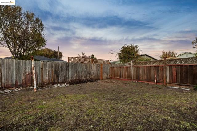 1921 Coalinga Ave, Richmond CA: https://media.crmls.org/mediaz/ff98c1a9-50e9-4394-ac3f-c46d6bdc5c40.jpg