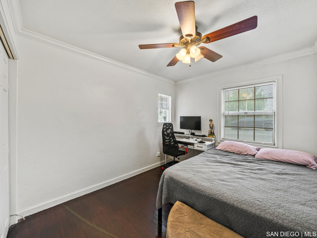 5949 Alleghany ST, San Diego CA: https://media.crmls.org/mediaz/ff991f0b-b9d9-4178-92b6-42ffb8139042.jpg