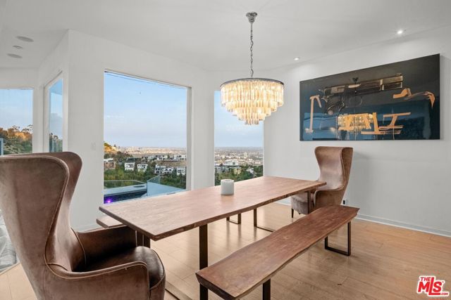 2183 Sunset Plaza Drive, Los Angeles CA: https://media.crmls.org/mediaz/ff99b9b2-0942-4aa5-a146-3631c7717f3c.jpg