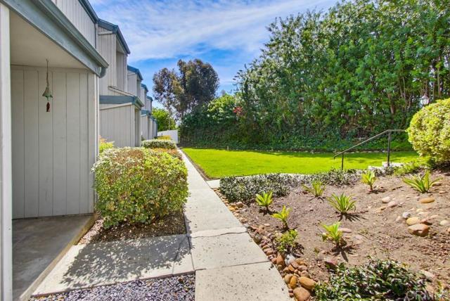 Detail Gallery Image 3 of 41 For 3350 Cherokee Ave #25,  San Diego,  CA 92104 - 2 Beds | 2/1 Baths