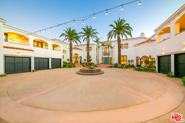 10502 Yellow Hill Road, Malibu CA: https://media.crmls.org/mediaz/ff99faf0-d14b-4b64-8929-382a0f1052b6.jpg