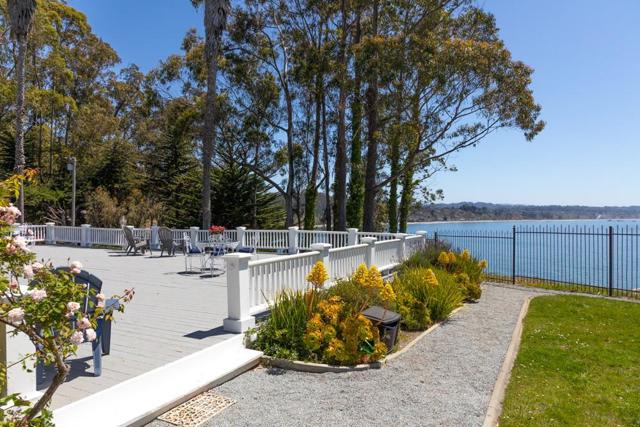 620 El Salto Drive, Capitola CA: https://media.crmls.org/mediaz/ff9a0a02-f260-46e9-821b-717f12ed4e84.jpg