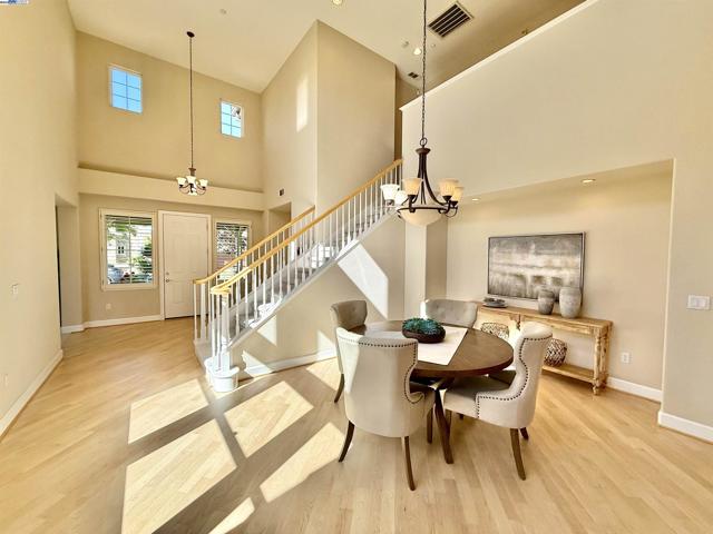 752 Barleta Ln, Livermore CA: https://media.crmls.org/mediaz/ff9a1945-68fe-4ad9-859a-35b7d770156b.jpg